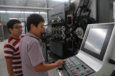 社旗產業(yè)集聚區(qū)為大學生提供就業(yè)新平臺